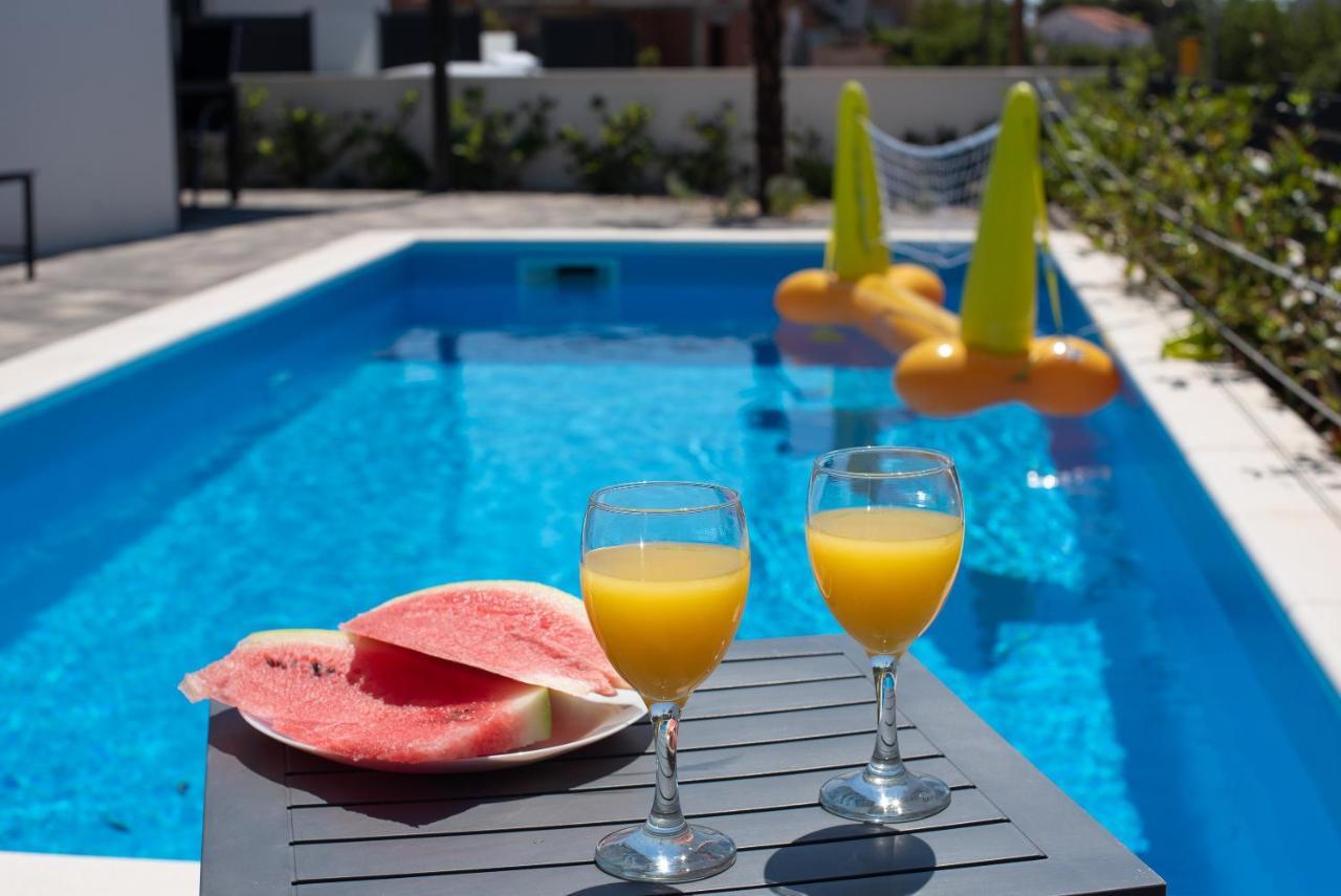 Luxury Apartment Lukas Vodice Bagian luar foto